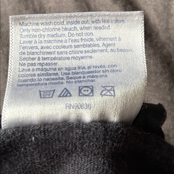 👛 (ANY 2/$25) HARLEY DAVIDSON MUSEUM Short Sleeve Tee - Picture 5 of 6